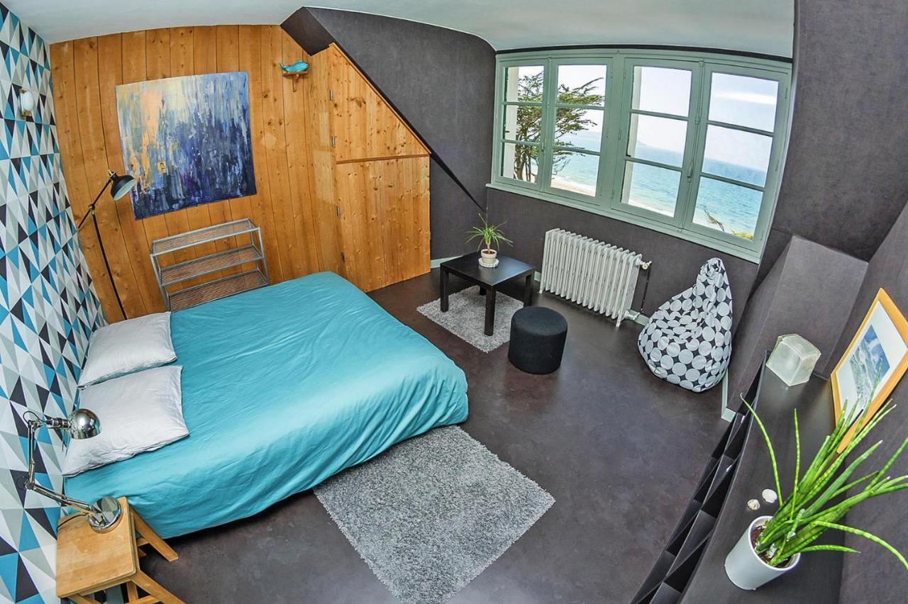 Beautiful 4 Family Villa Overlooking The Beach Locquirec Exterior photo